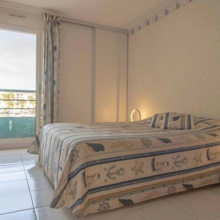 Apartment With Balcony And View On The Port Fréjus Eksteriør billede